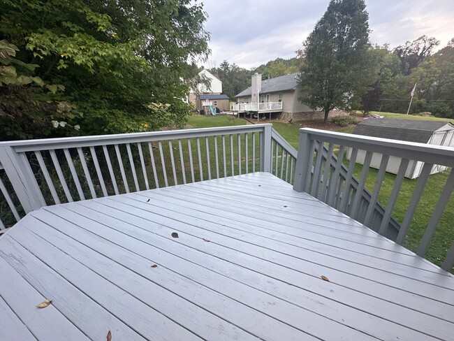 Building Photo - Salem 4 BR Home
