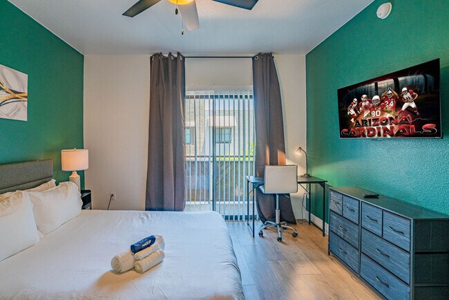 Building Photo - 6610 N 93rd Ave