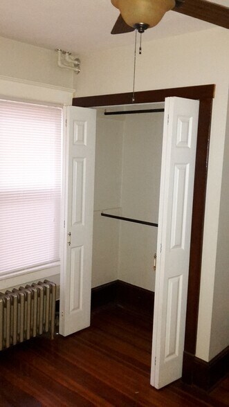 Building Photo - 1171 W Main St