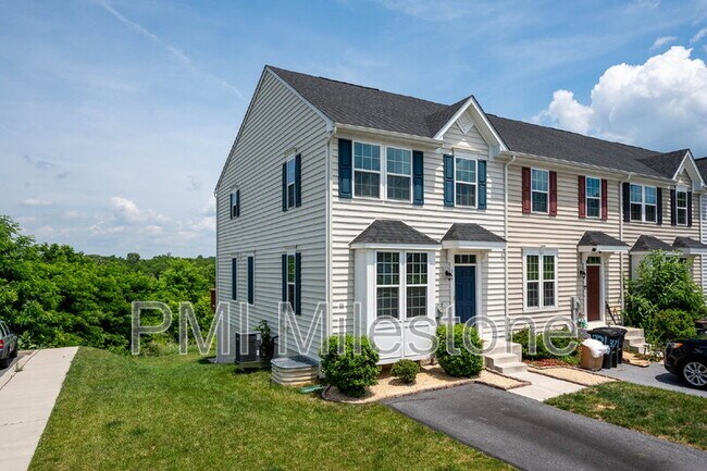 Building Photo - 367 Ontario Dr