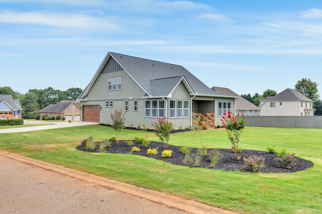 Building Photo - 117 Carshalton Dr