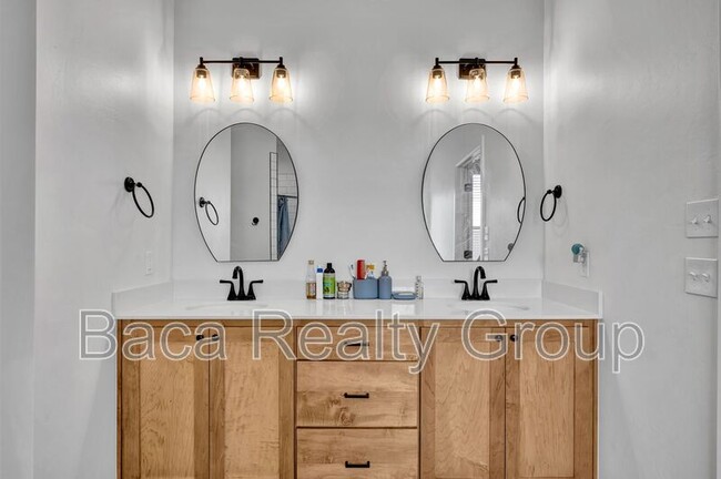 Building Photo - 24956 Norte Rd