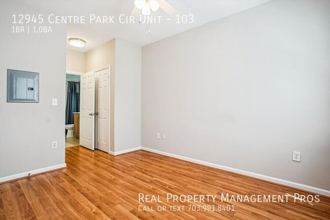 Building Photo - 12945 Centre Park Cir