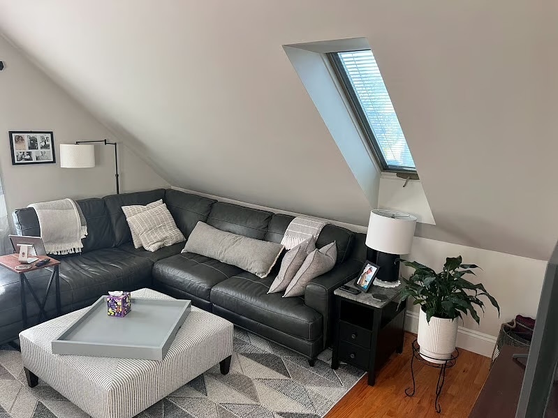 Building Photo - 127 Dodge St