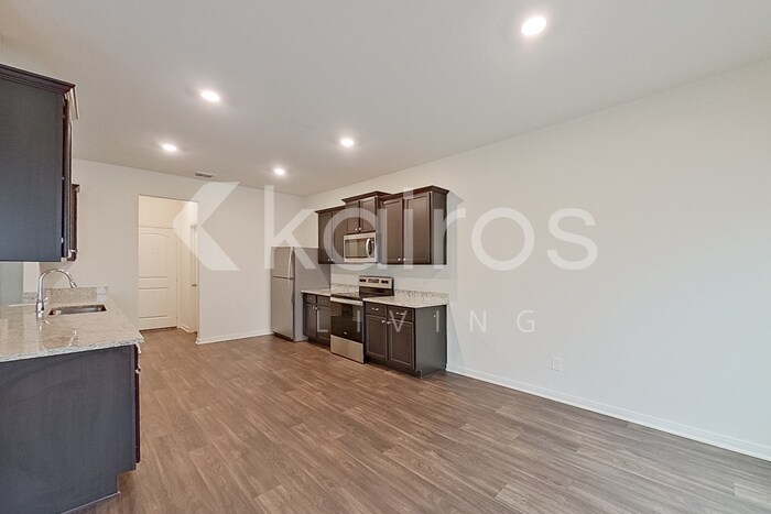 Building Photo - 3958 Turtle Creek