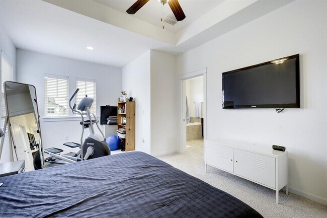 Building Photo - 4136 Berkman Dr