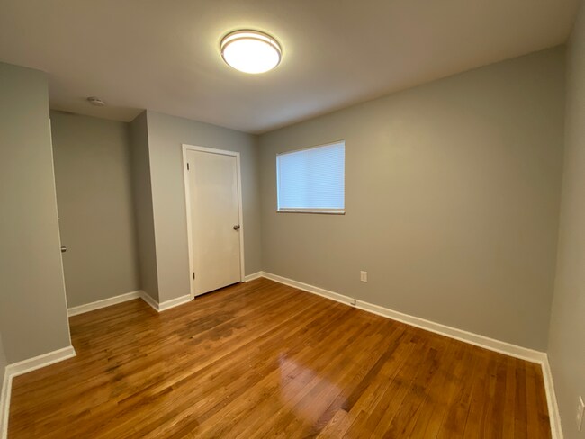 Building Photo - 2310 Tibbett St