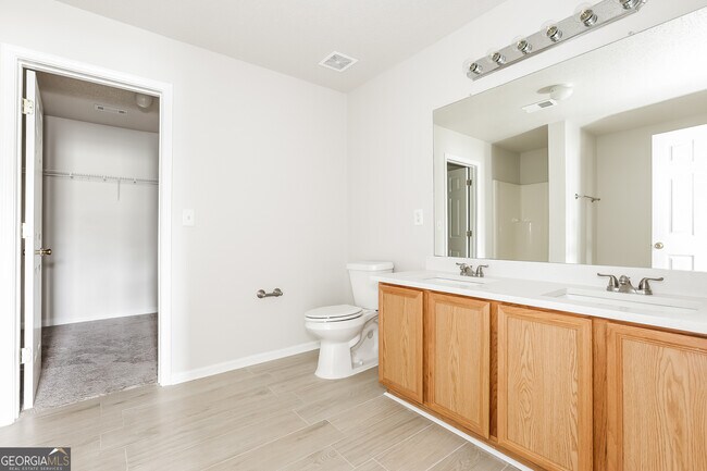 Building Photo - 3005 Pebble Creek Ln