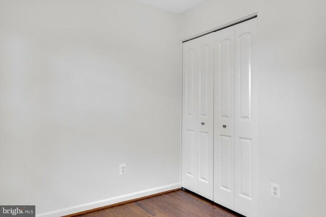 Building Photo - 4224 Kinmount Rd