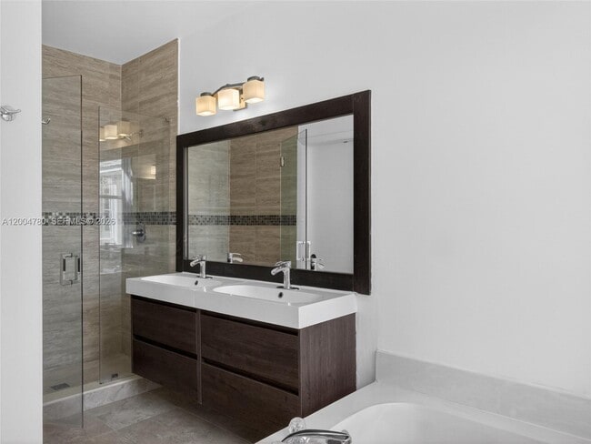Building Photo - 875 Savannah Falls Dr