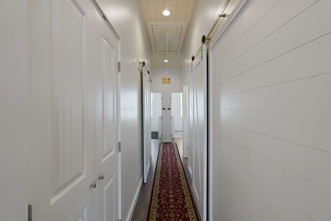 Building Photo - 5497 TX-361