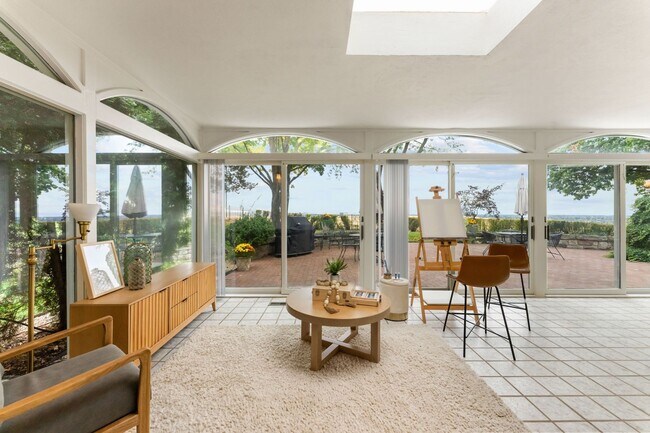 Building Photo - Fully Furnished Luxury Estate in Boise's Lower Highlands
