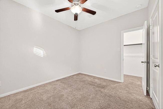 Building Photo - Monarch Crossing, Sienna, TX 77459 - 3 BR 2 BA single-family home