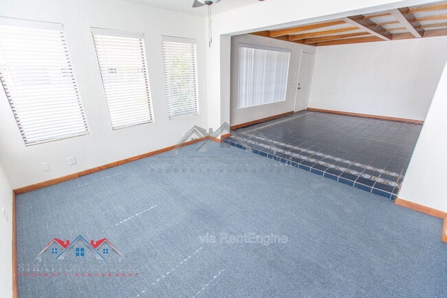 Building Photo - 8119 E Amelia Ave