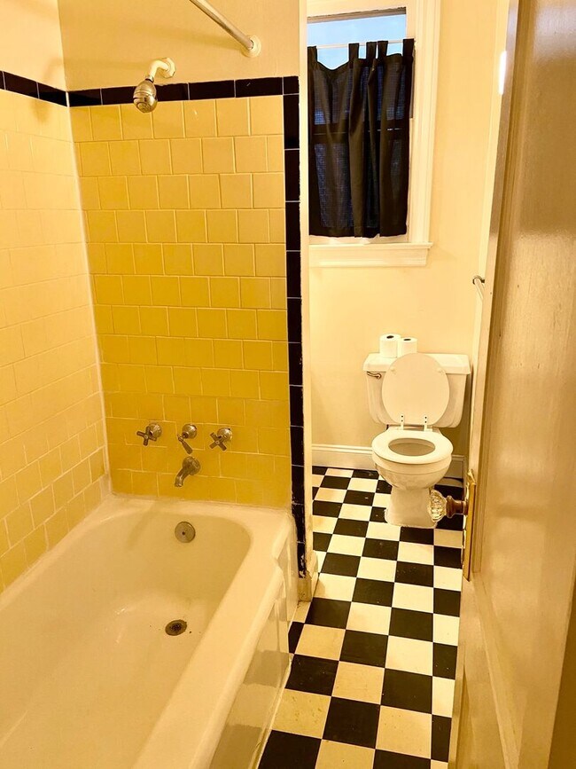 Building Photo - Conduit Street. Updated Home in Historic D...