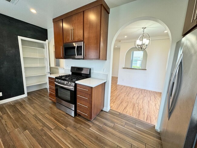 Building Photo - 8343 DUNBARTON - SHORT TERM LEASES AVAILABLE , NEWER*4 BD*3BA*TOWNHOME*PRIVATE YARD*WASHER/DRYER*