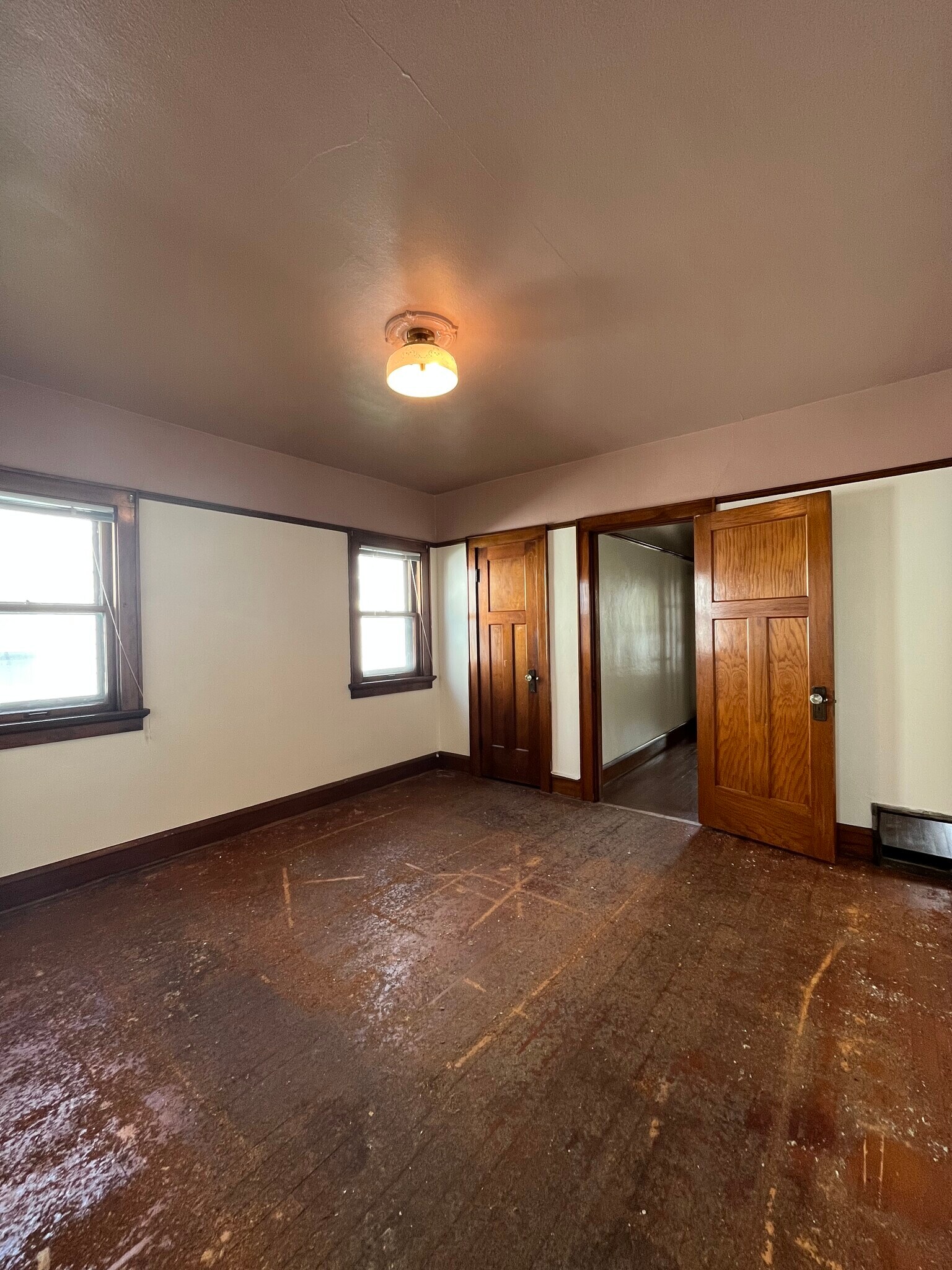 Building Photo - 1109 S 71st St