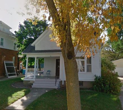 3 bedroom one bath home - 111 W School St