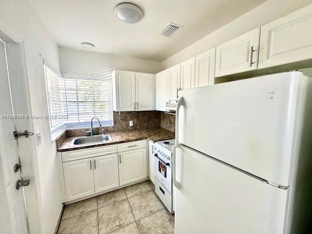 Building Photo - 2101 Bay Dr