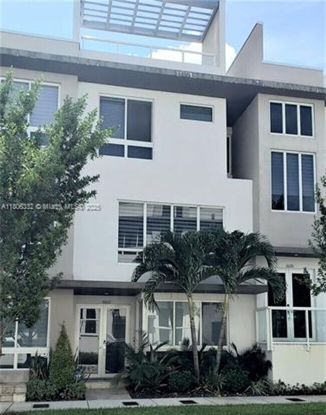 Building Photo - 6660 NW 105th Ct