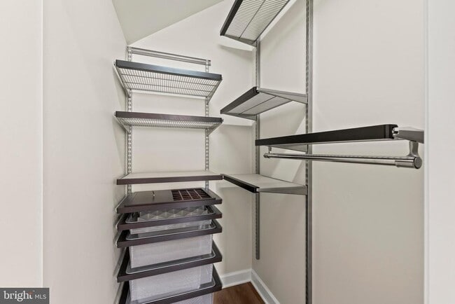 Building Photo - 22769 Fountain Grove Square