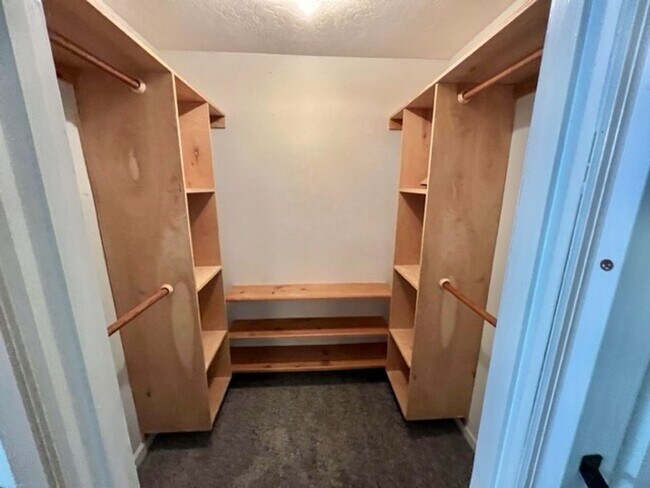 Building Photo - 3 Bedroom, 2 Bathroom w/ Covered Deck on Large Lot