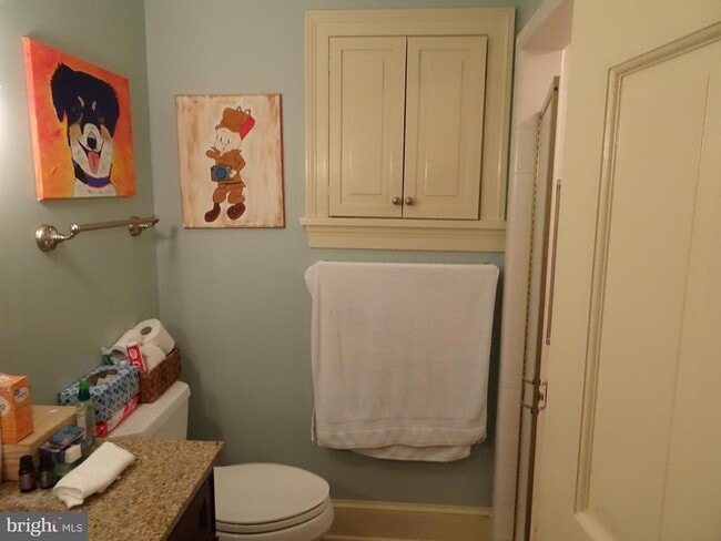 Building Photo - 411 Delaware St