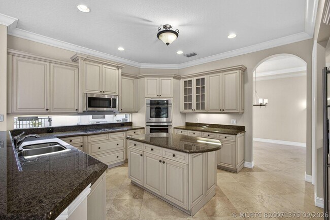 Building Photo - 625 Glenfield Way