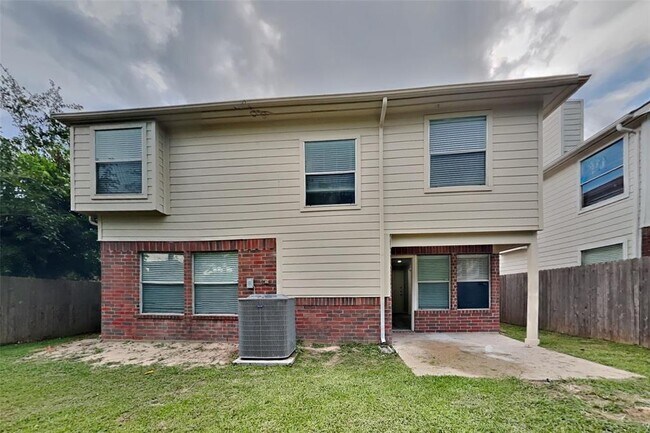 Building Photo - 18502 Dinner Creek Dr