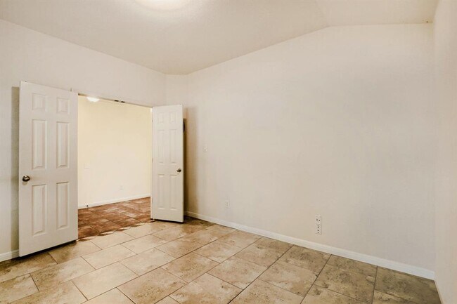 Building Photo - 3410 Yogi Berra Way