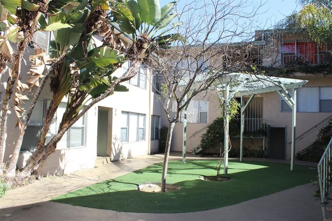 Building Photo - 4066 Coco Avenue