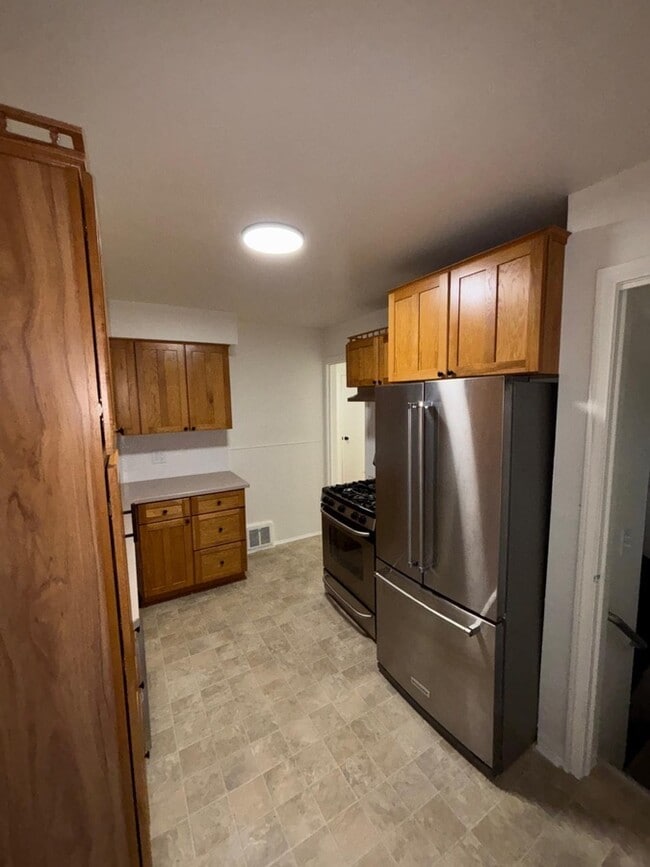 Building Photo - 24739 Colgate St