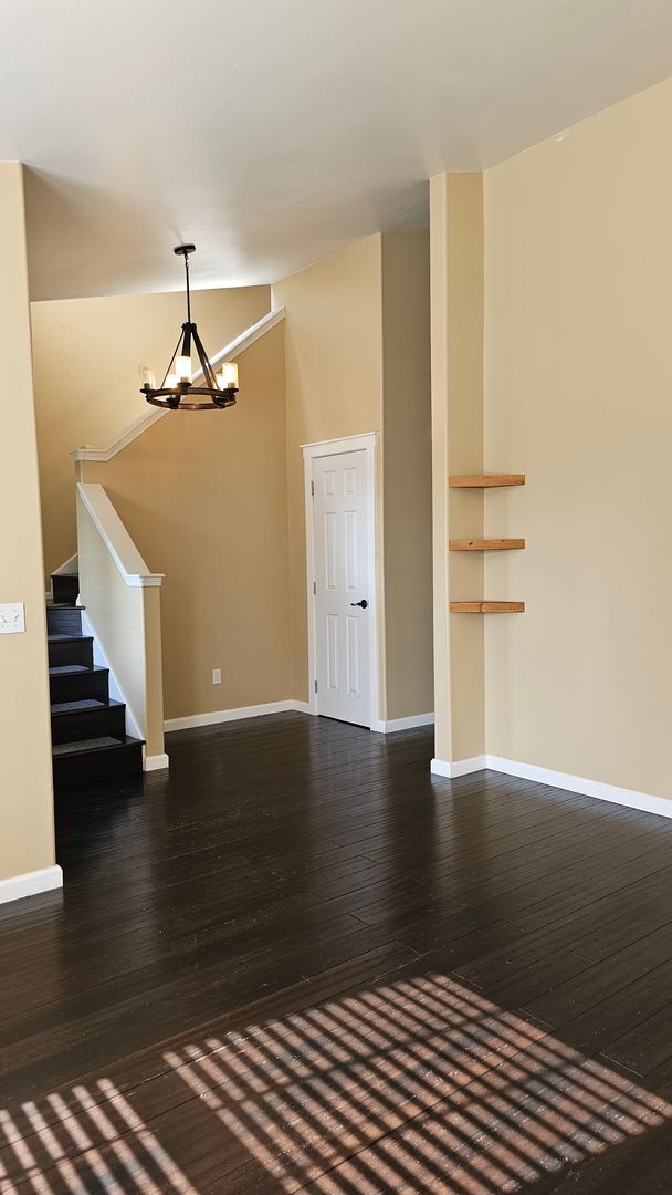 Building Photo - Non-Refundable & Security Deposit Total: $2400.00