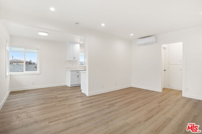 Building Photo - 2908 141st Pl