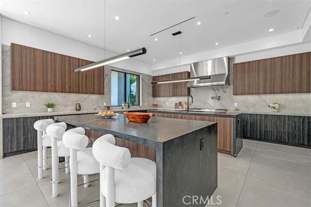 Building Photo - 13016 Chandler Blvd