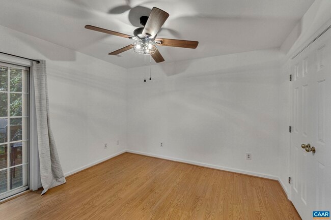 Building Photo - 123 Danbury Ct