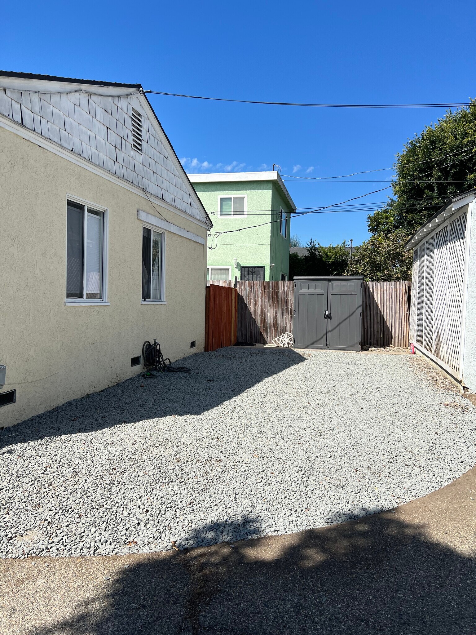Building Photo - 2036 Colby Ave