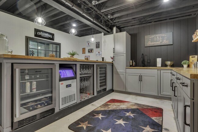 Building Photo - 7097 Pleasant Colony Cir