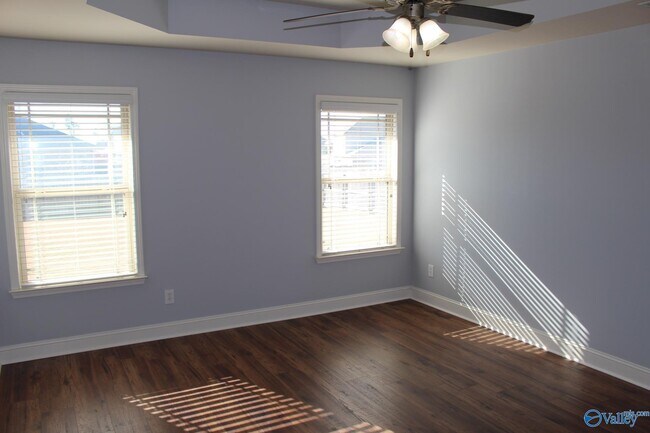 Building Photo - 14560 Water Stream Dr