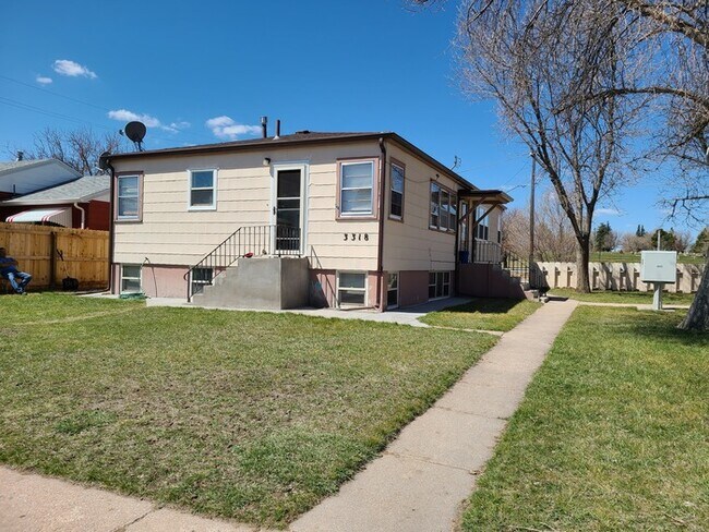 Primary Photo - 3322 Duff Ave