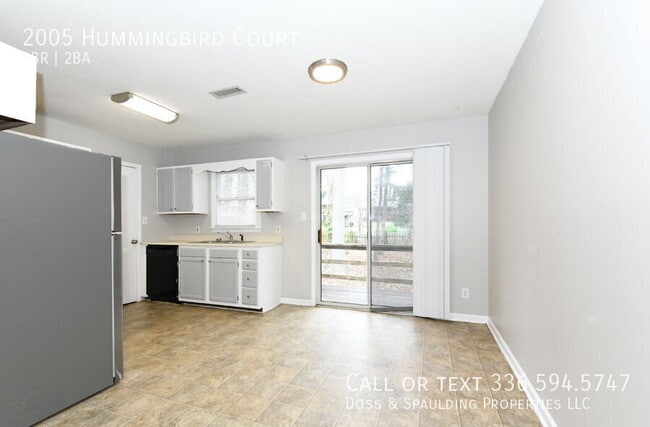 Building Photo - 2005 Hummingbird Ct