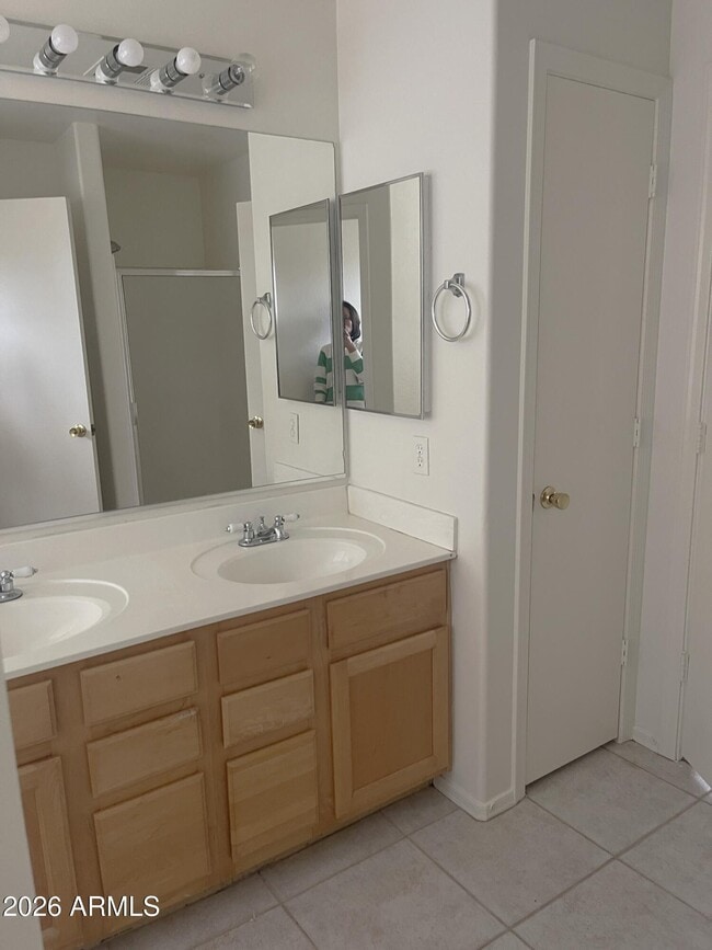 Building Photo - 2950 E Tyson Ct