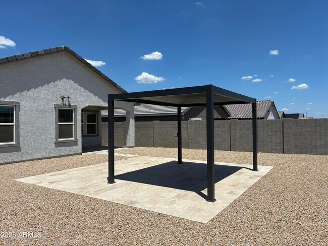 Building Photo - 20109 W Palo Verde Dr