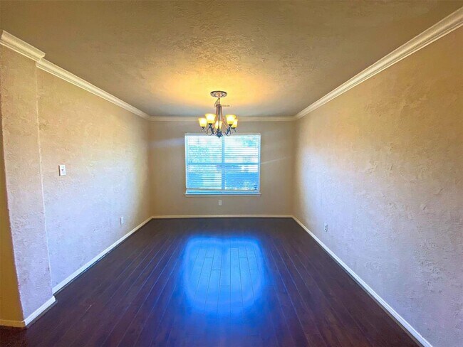 Building Photo - 16318 Long Valley Ct