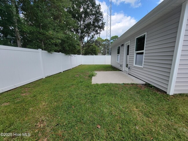 Building Photo - 1710 Whispering Pine St SW