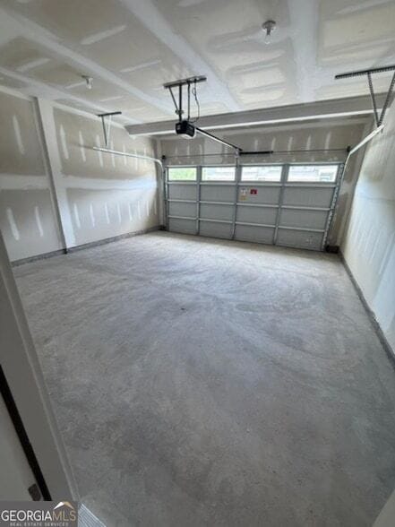 Building Photo - 2340 Ravencliff Dr
