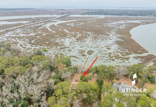 Building Photo - 1808 Lenora Dr