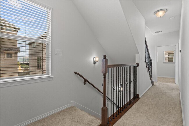 Building Photo - 1507 Peyton Oaks Pl