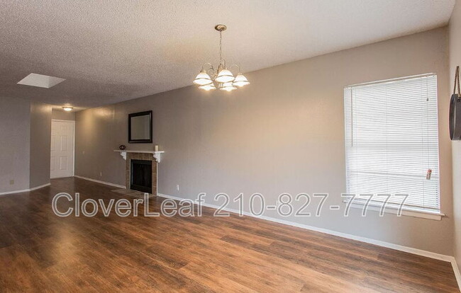 Building Photo - 4961 Champlain Dr