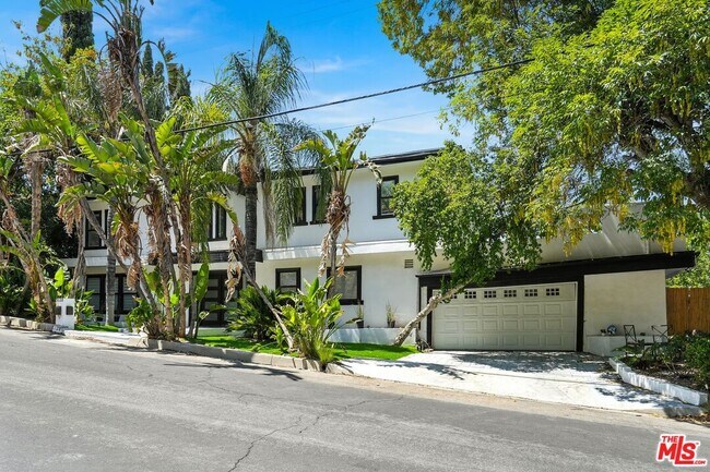 Primary Photo - 5128 Llano Dr